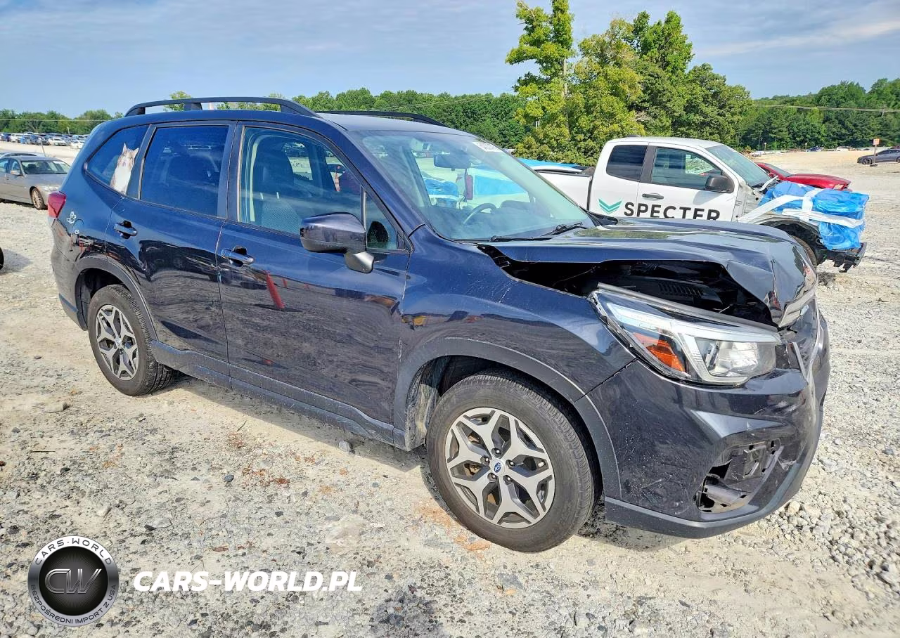 2019 Subaru Forester Premium VIN:JF2SKAGC7KH583763 - 4