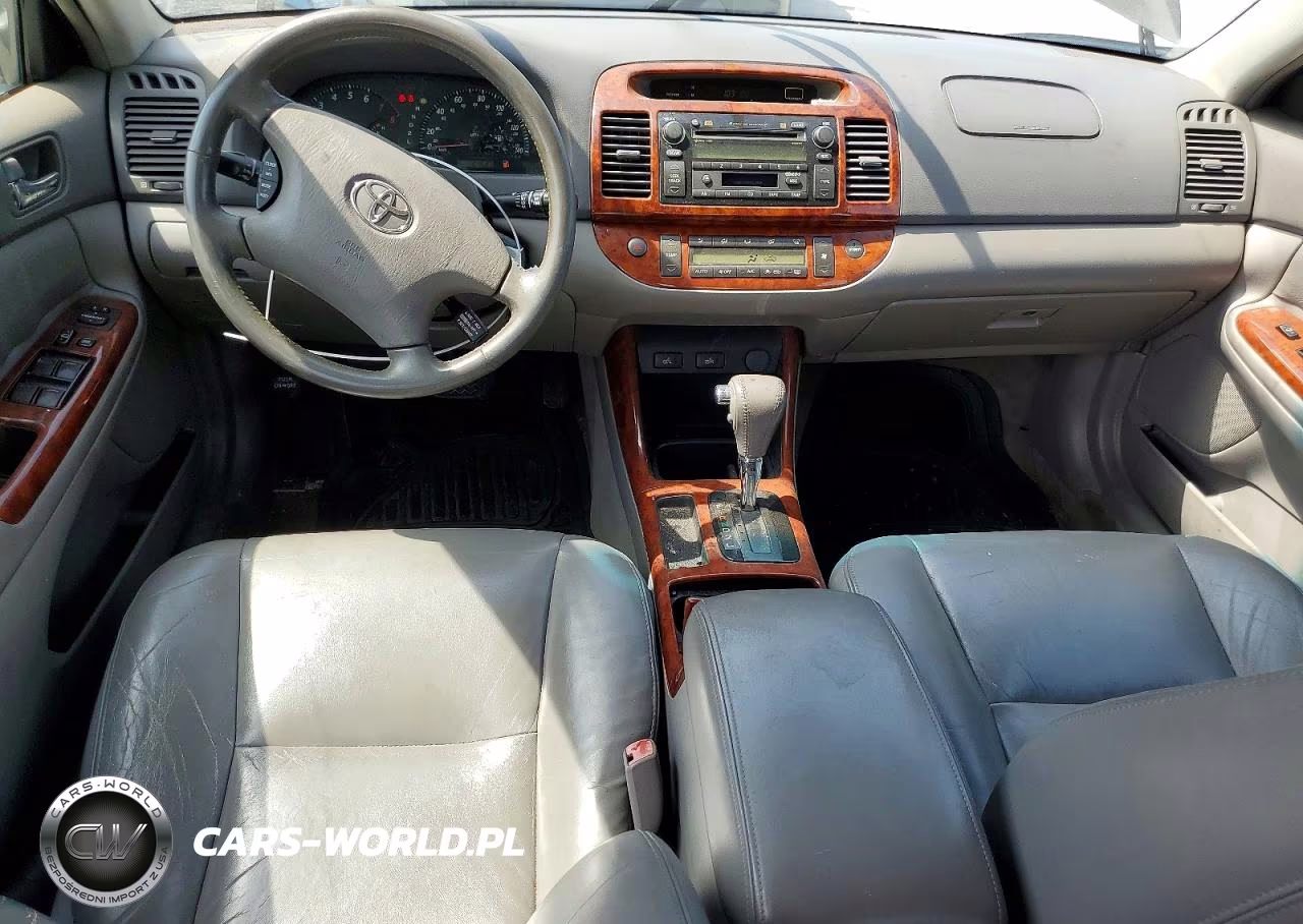 2004 Toyota Camry Xle VIN:4T1BE30K14U897532 - 8