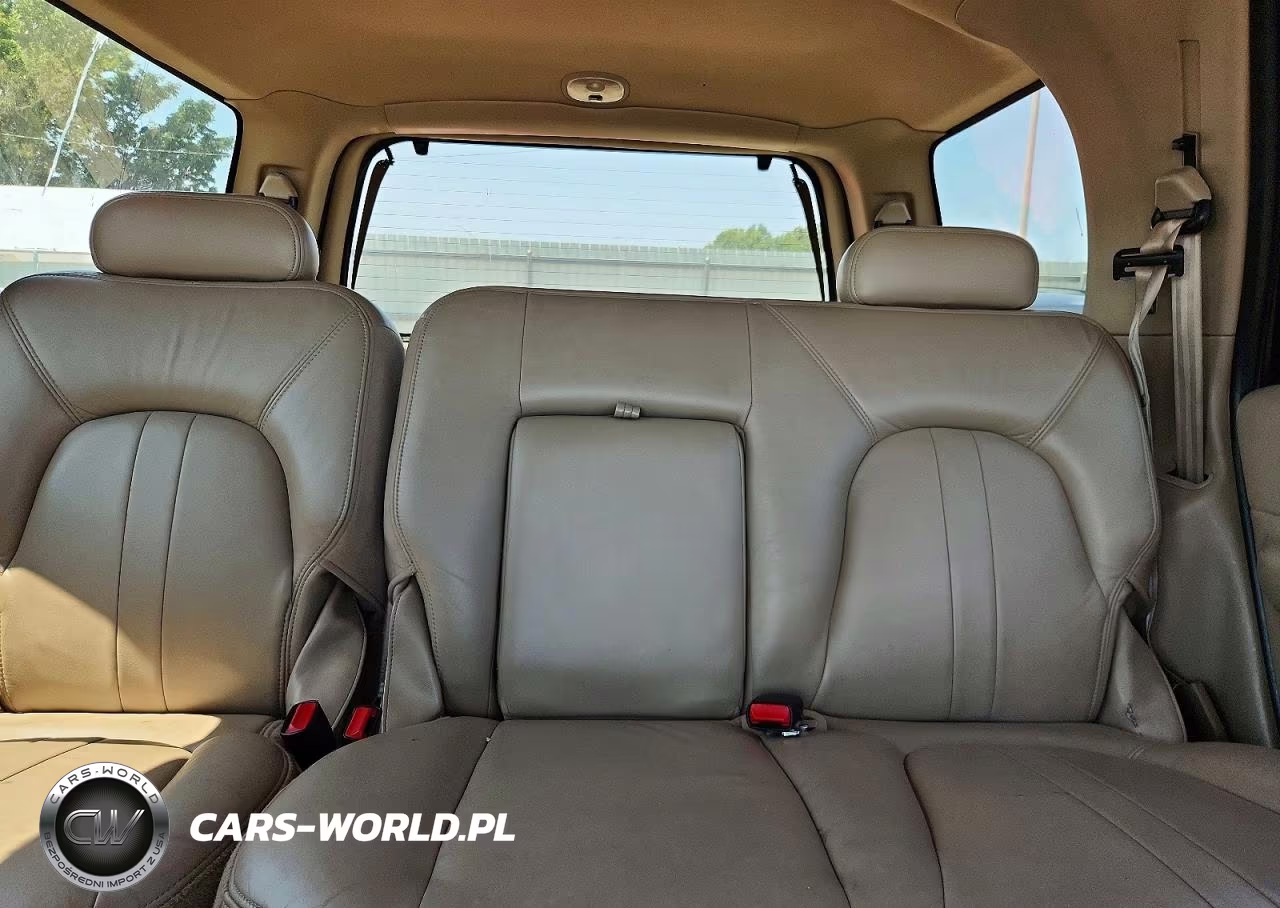 2000 Ford Expedition Eddie Bauer VIN:1FMPU18L0YLA43153 - 10