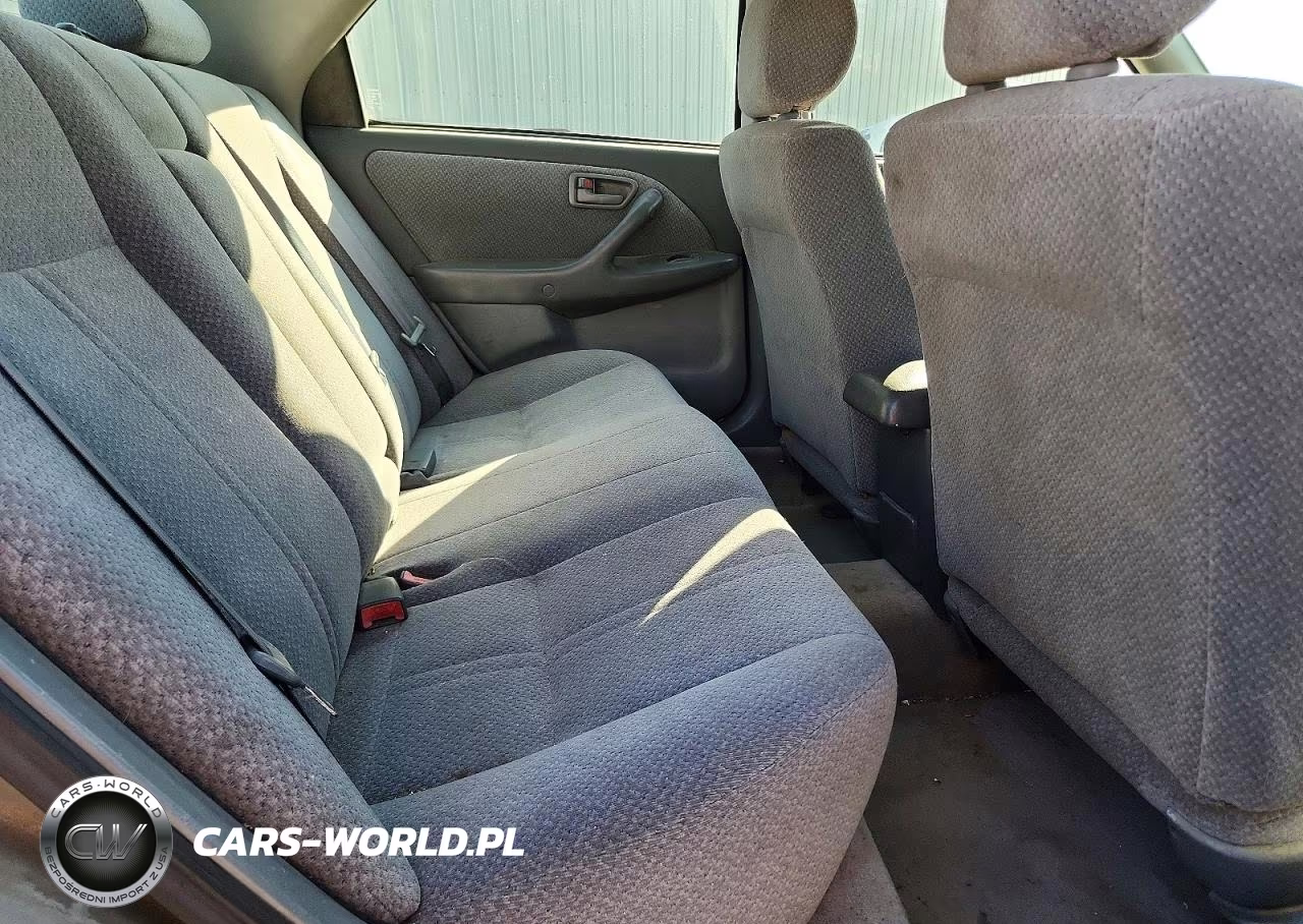 2000 Toyota Camry Le VIN:JT2BG22K6Y0404066 - 10