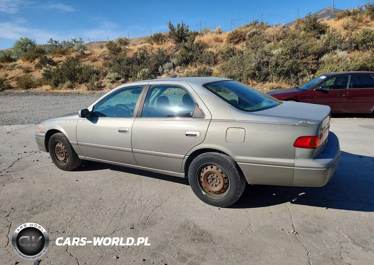 2000 Toyota Camry Le VIN:JT2BG22K6Y0404066 - 2