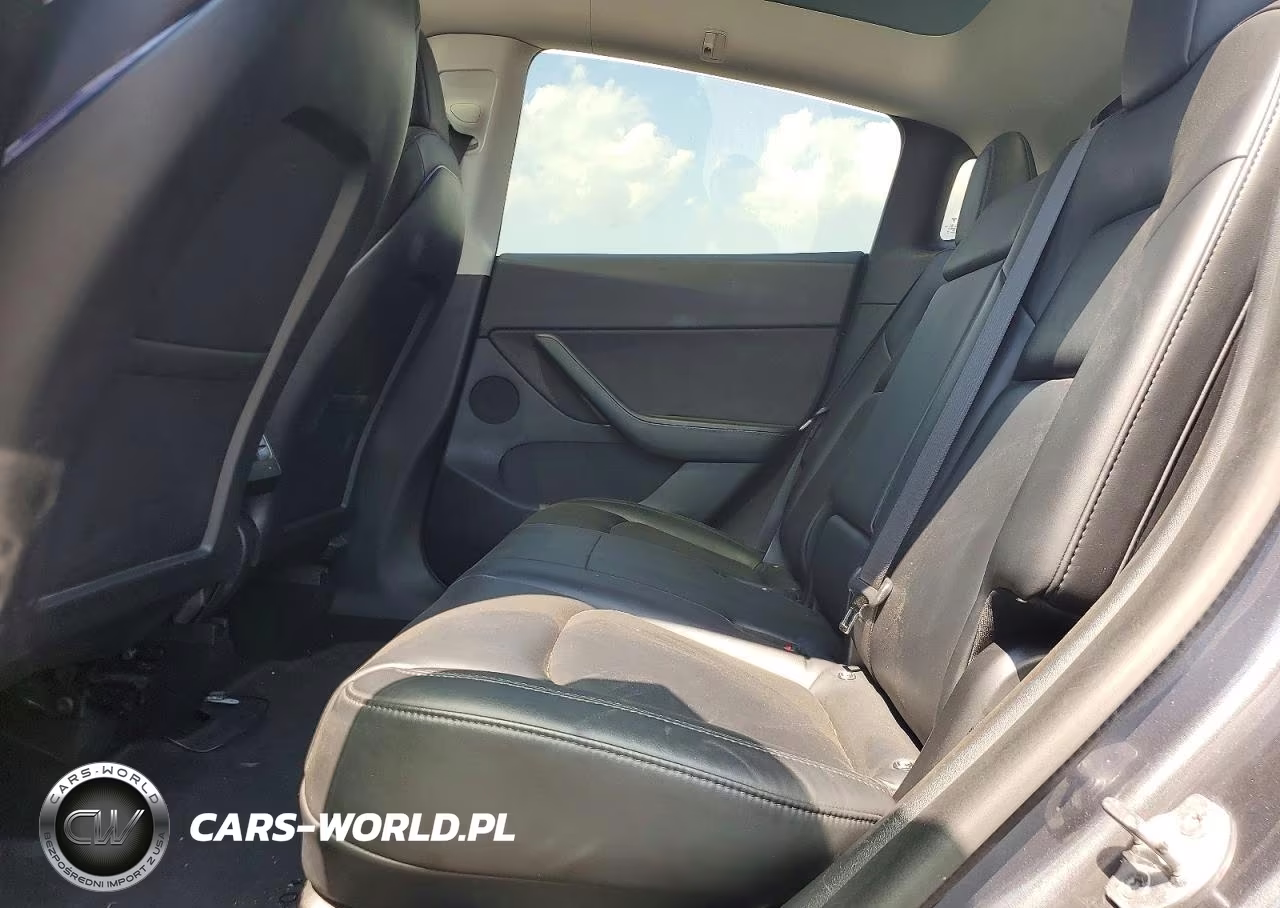 2021 Tesla Model Y VIN:5YJYGDEEXMF203821 - 11
