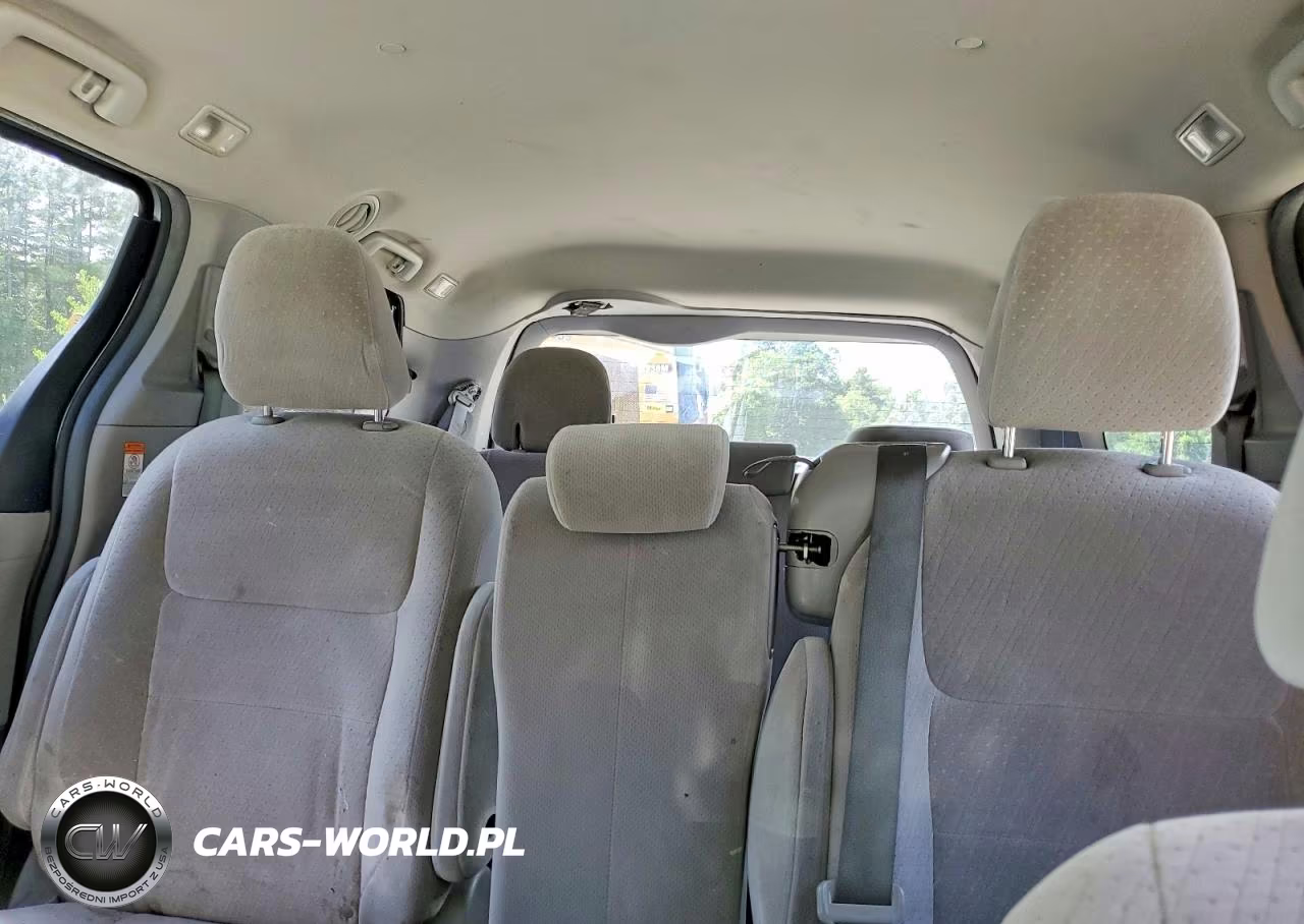 2015 Toyota Sienna Le VIN:5TDKK3DC3FS536889 - 10