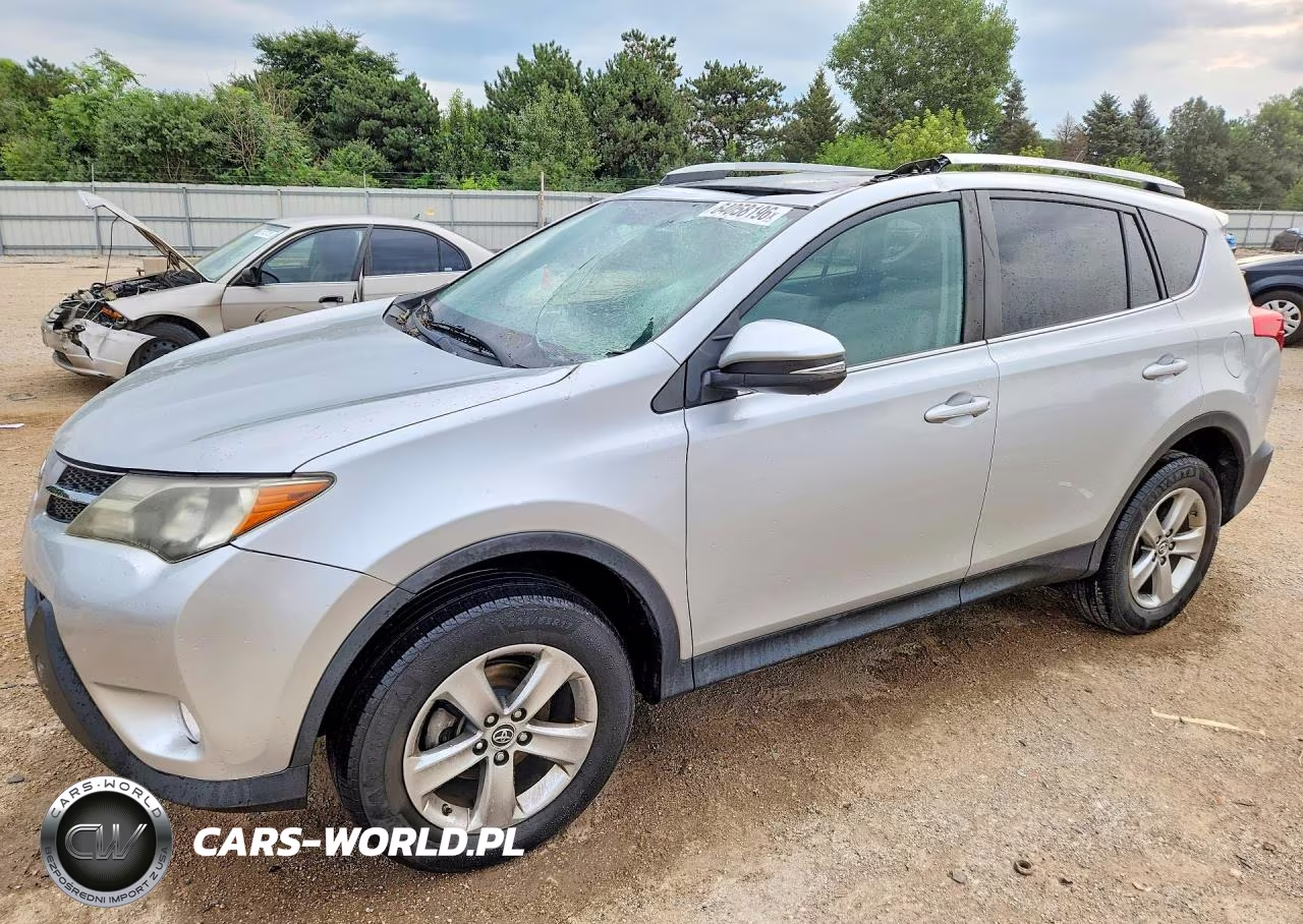 2015 Toyota Rav4 Xle VIN:2T3WFREV8FW152548 - 1