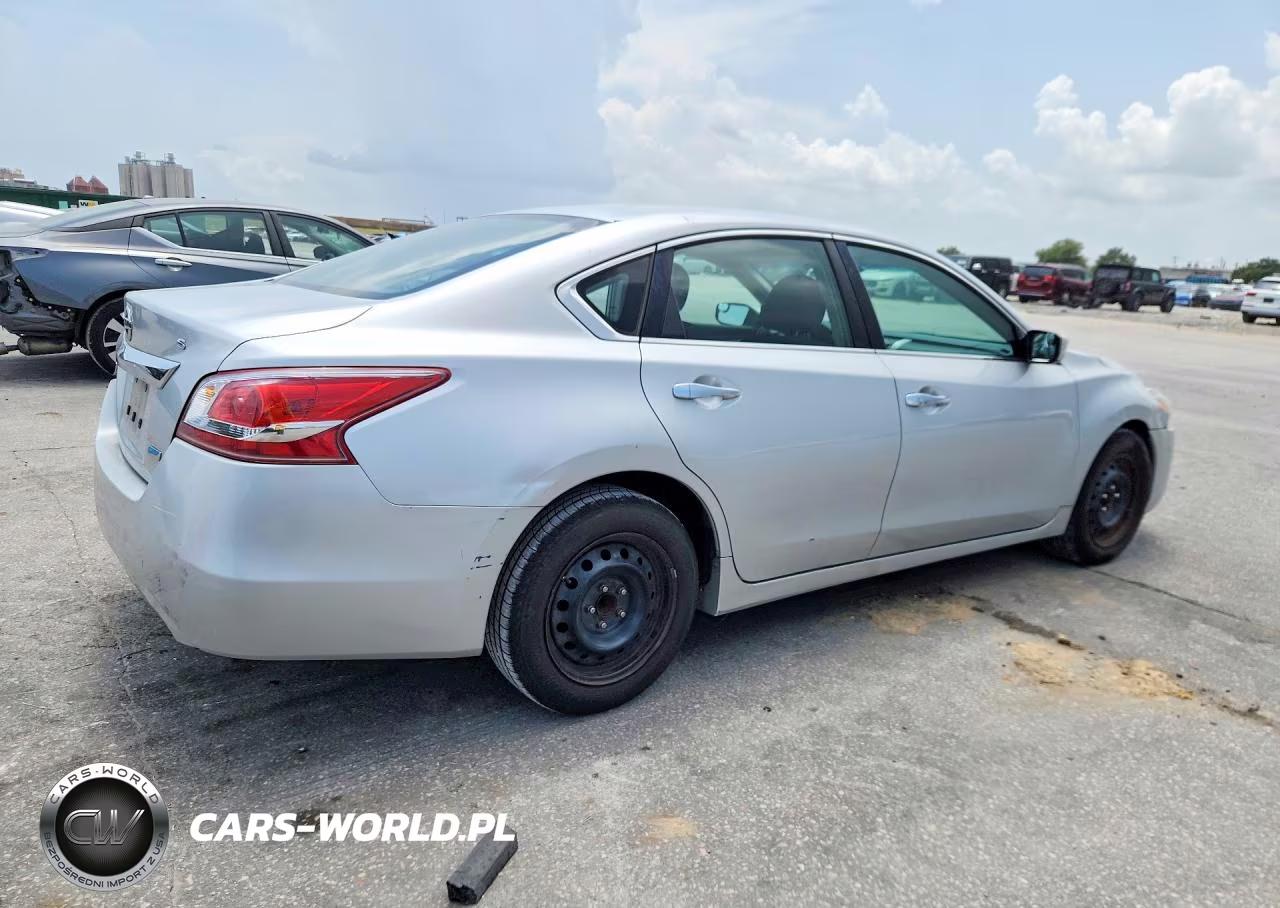 2013 Nissan Altima 2.5 VIN:1N4AL3AP7DC236812 - 3