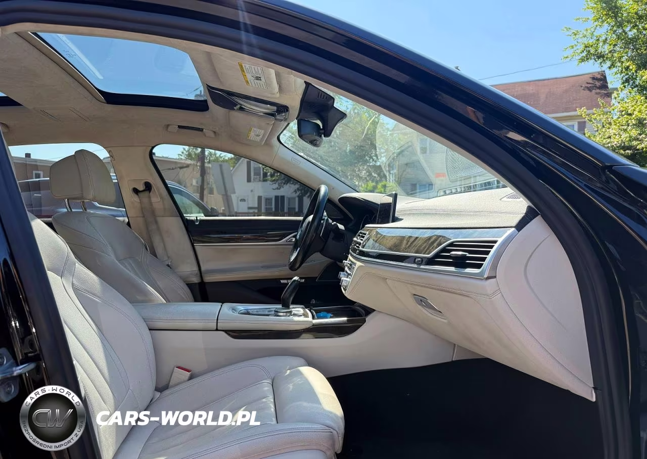 2018 BMW 750 Xi VIN:WBA7F2C53JB238489 - 11