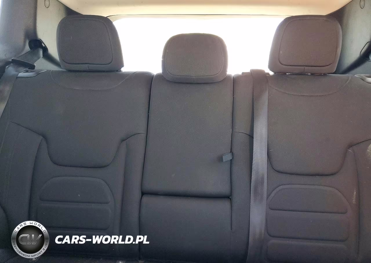 2018 Jeep Renegade Latitude VIN:ZACCJABB0JPJ30576 - 10