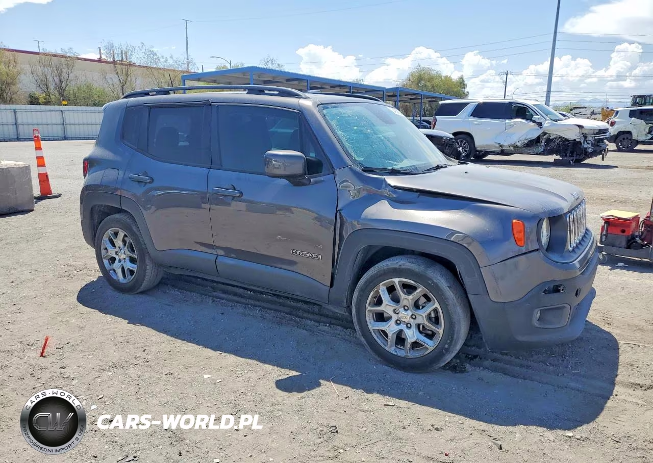 2018 Jeep Renegade Latitude VIN:ZACCJABB0JPJ30576 - 4
