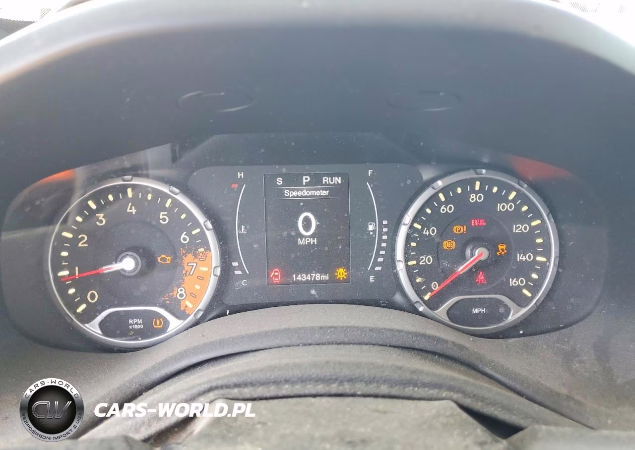 2018 Jeep Renegade Latitude VIN:ZACCJABB0JPJ30576 - 9