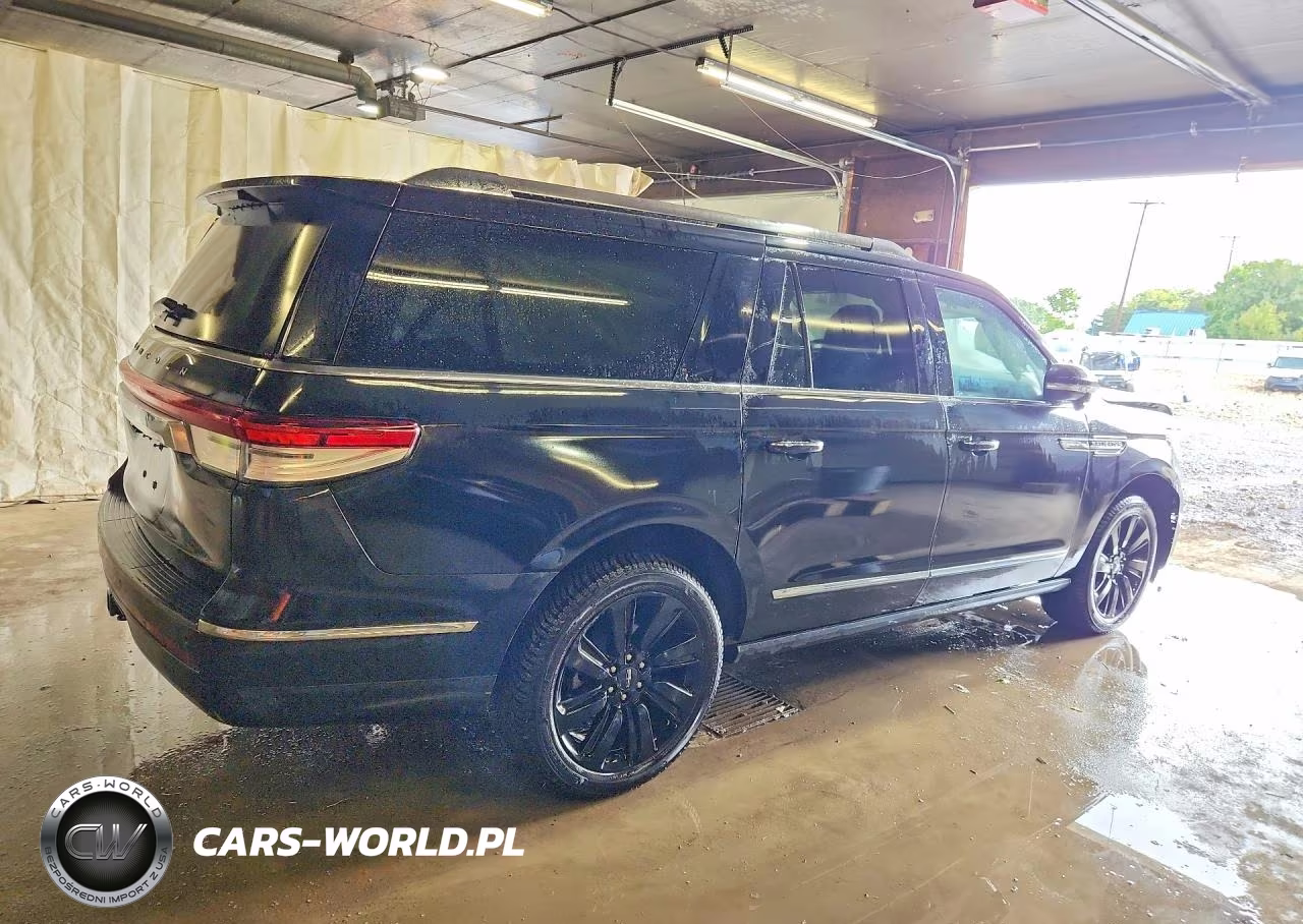 2024 Lincoln Navigator L Reserve VIN:5LMJJ3LG2REL16584 - 3