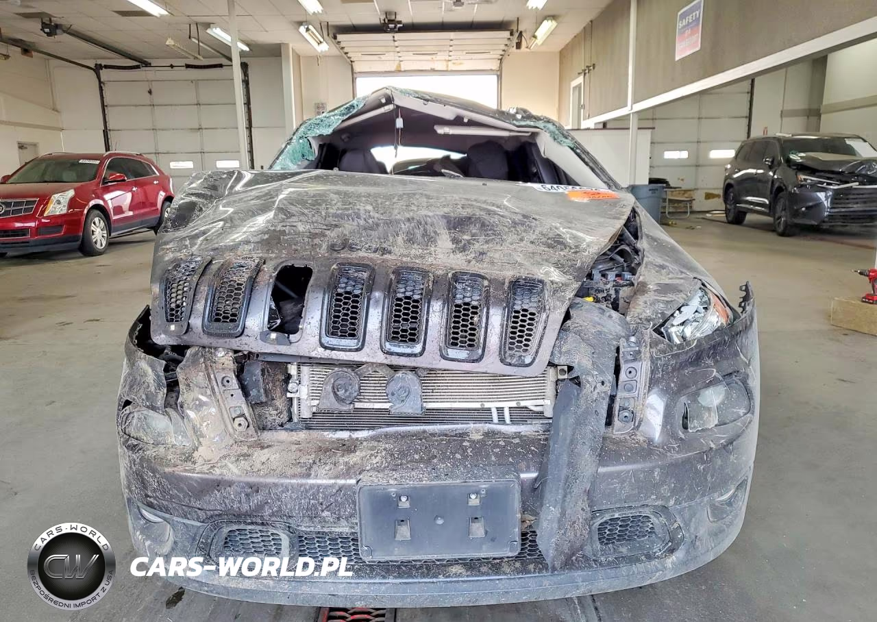 2018 Jeep Cherokee Latitude VIN:1C4PJMCX9JD517397 - 5