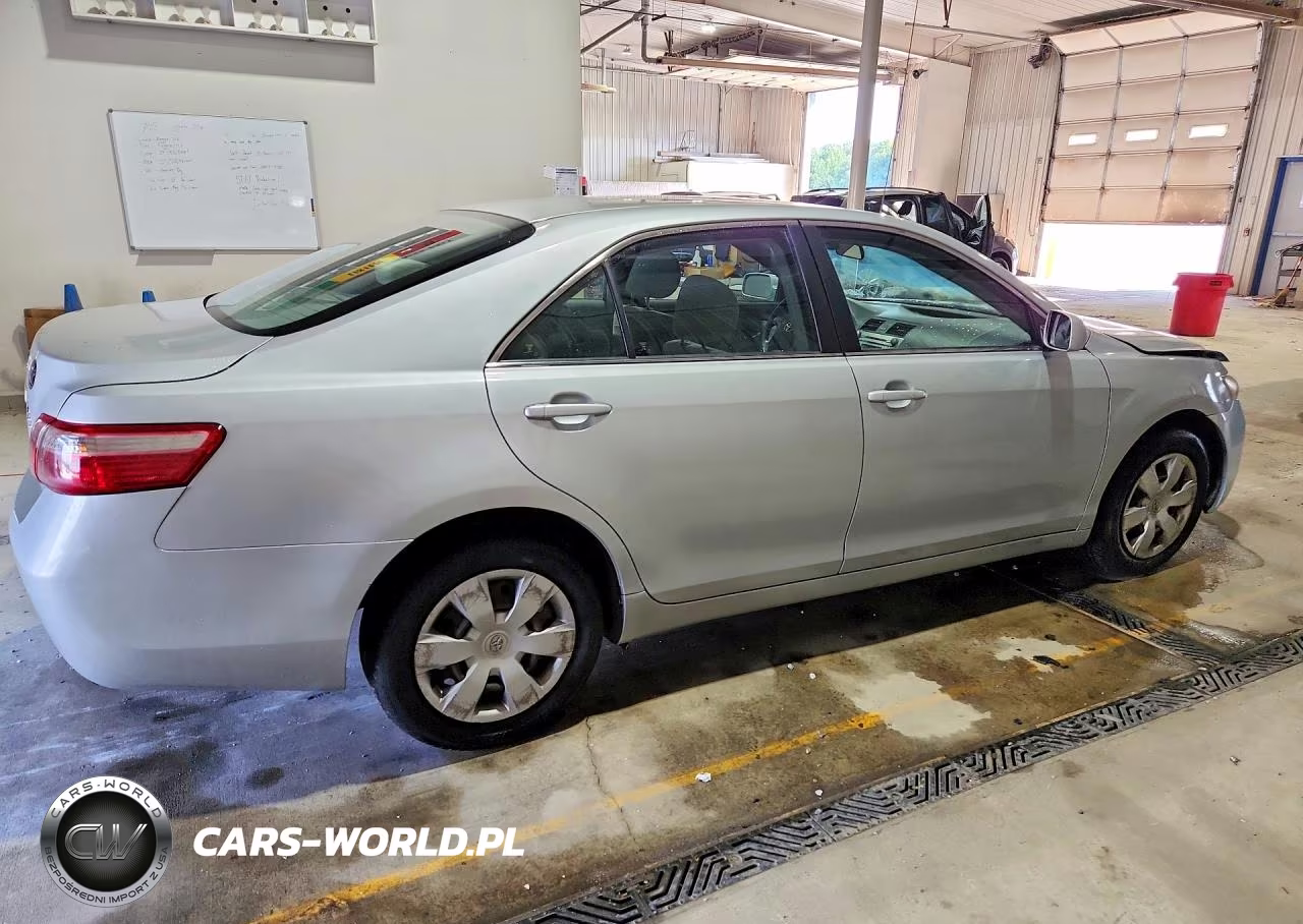 2007 Toyota Camry Le VIN:4T1BE46KX7U639379 - 3