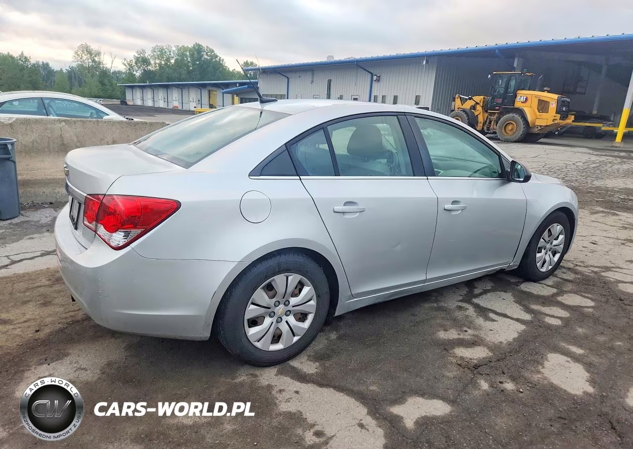 2012 Chevrolet Cruze Ls VIN:1G1PC5SHXC7202953 - 3