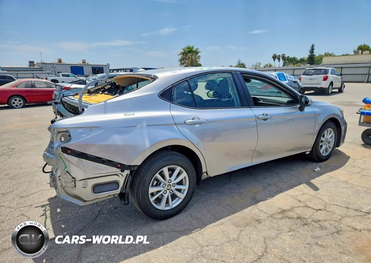 2026 Toyota Camry Le VIN:4T1DAACK7TU761683 - 3