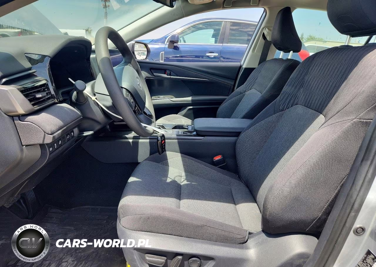 2026 Toyota Camry Le VIN:4T1DAACK7TU761683 - 7