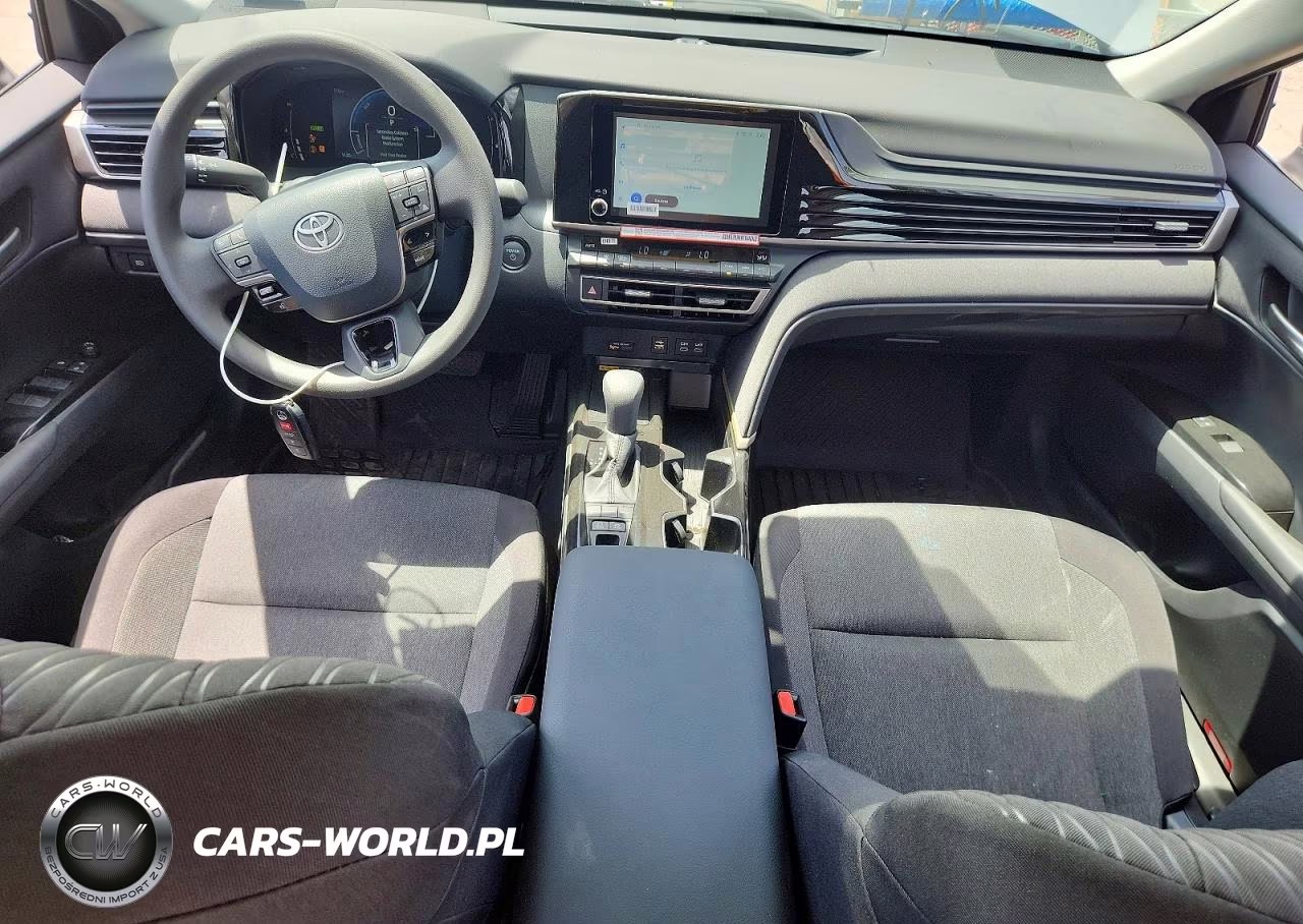 2026 Toyota Camry Le VIN:4T1DAACK7TU761683 - 8