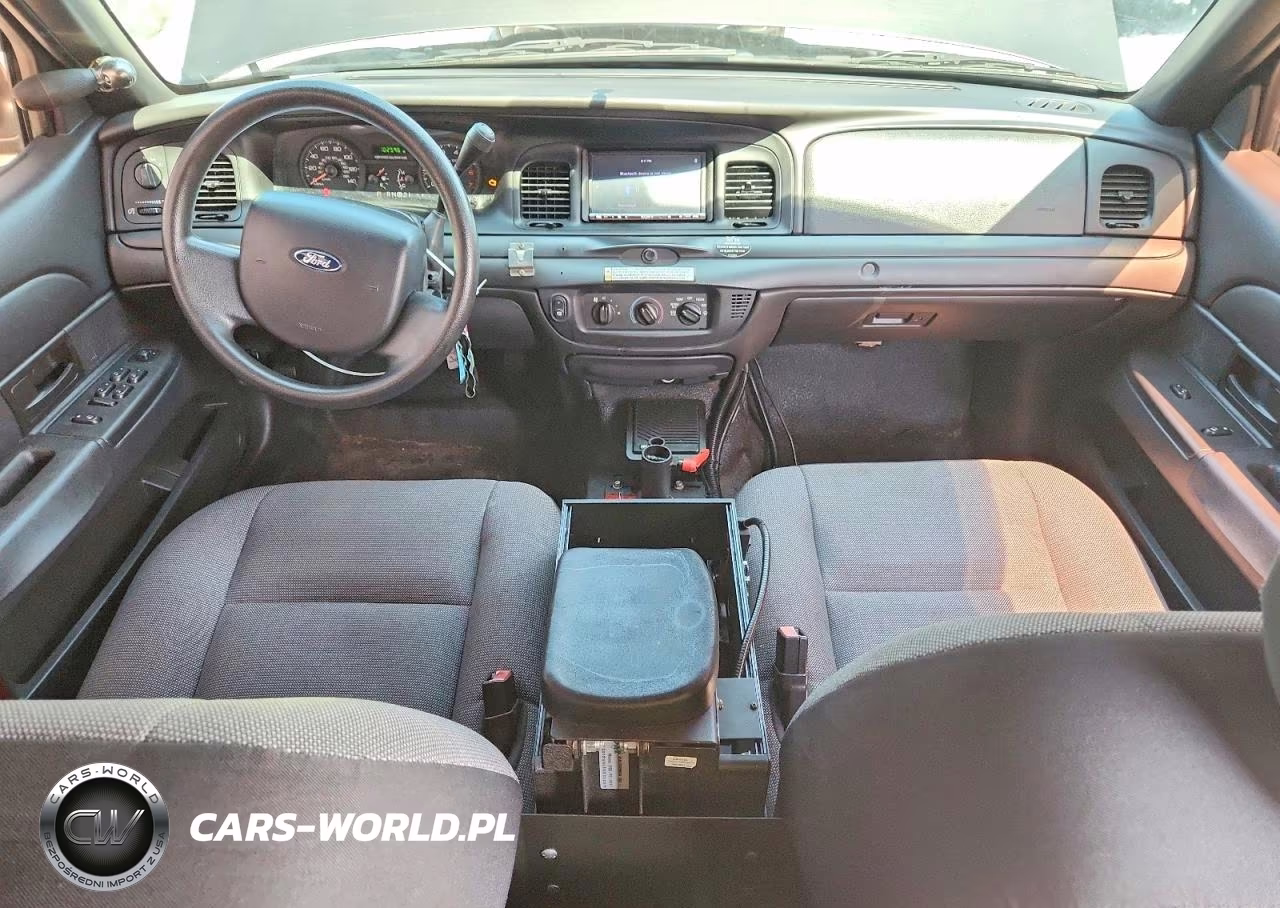2006 Ford Crown Victoria Police Interceptor VIN:2FAHP71W16X159068 - 8