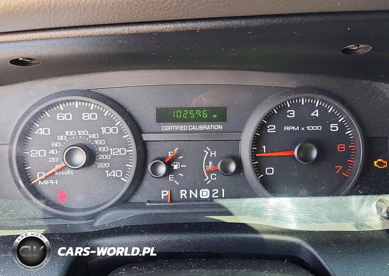 2006 Ford Crown Victoria Police Interceptor VIN:2FAHP71W16X159068 - 9