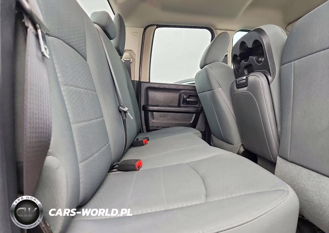 2016 Ram 1500 Tradesman VIN:1C6RR6FM2GS375582 - 10