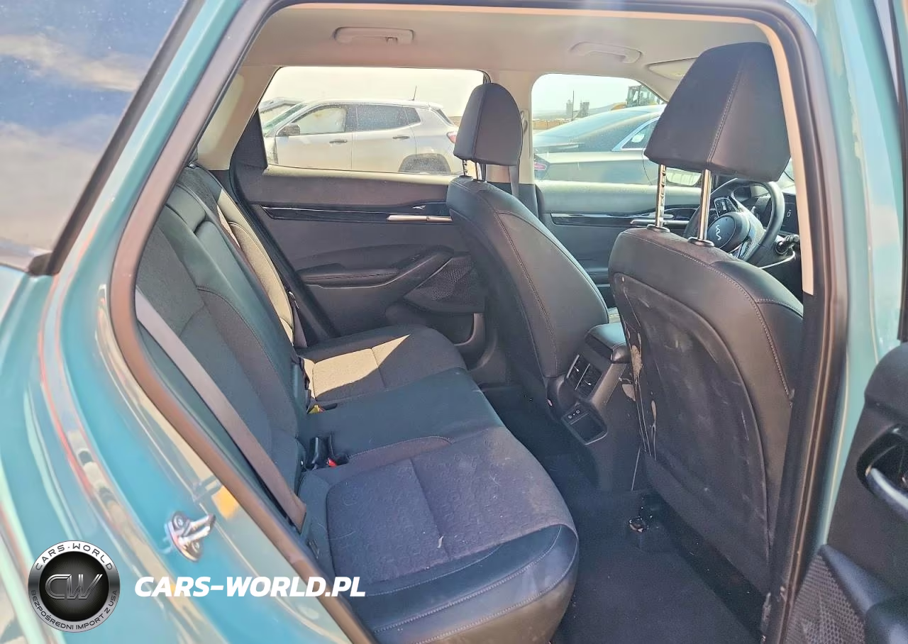 2025 Kia Seltos S VIN:KNDEUCAA9S7778553 - 10