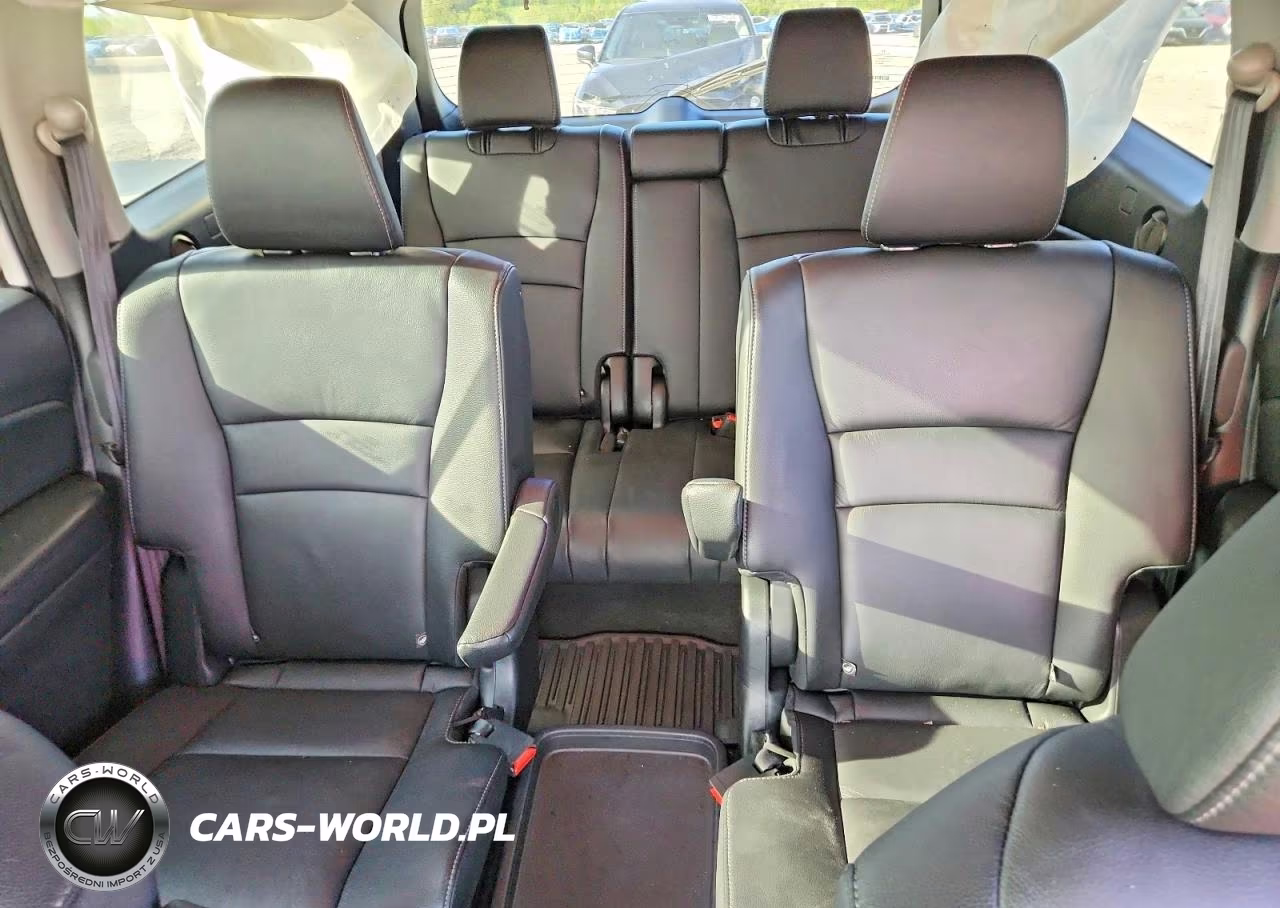 2022 Honda Pilot Touring VIN:5FNYF5H60NB020572 - 10