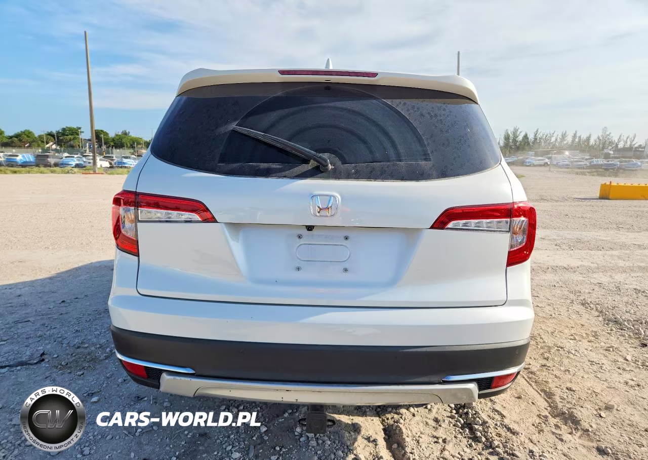 2022 Honda Pilot Touring VIN:5FNYF5H60NB020572 - 6