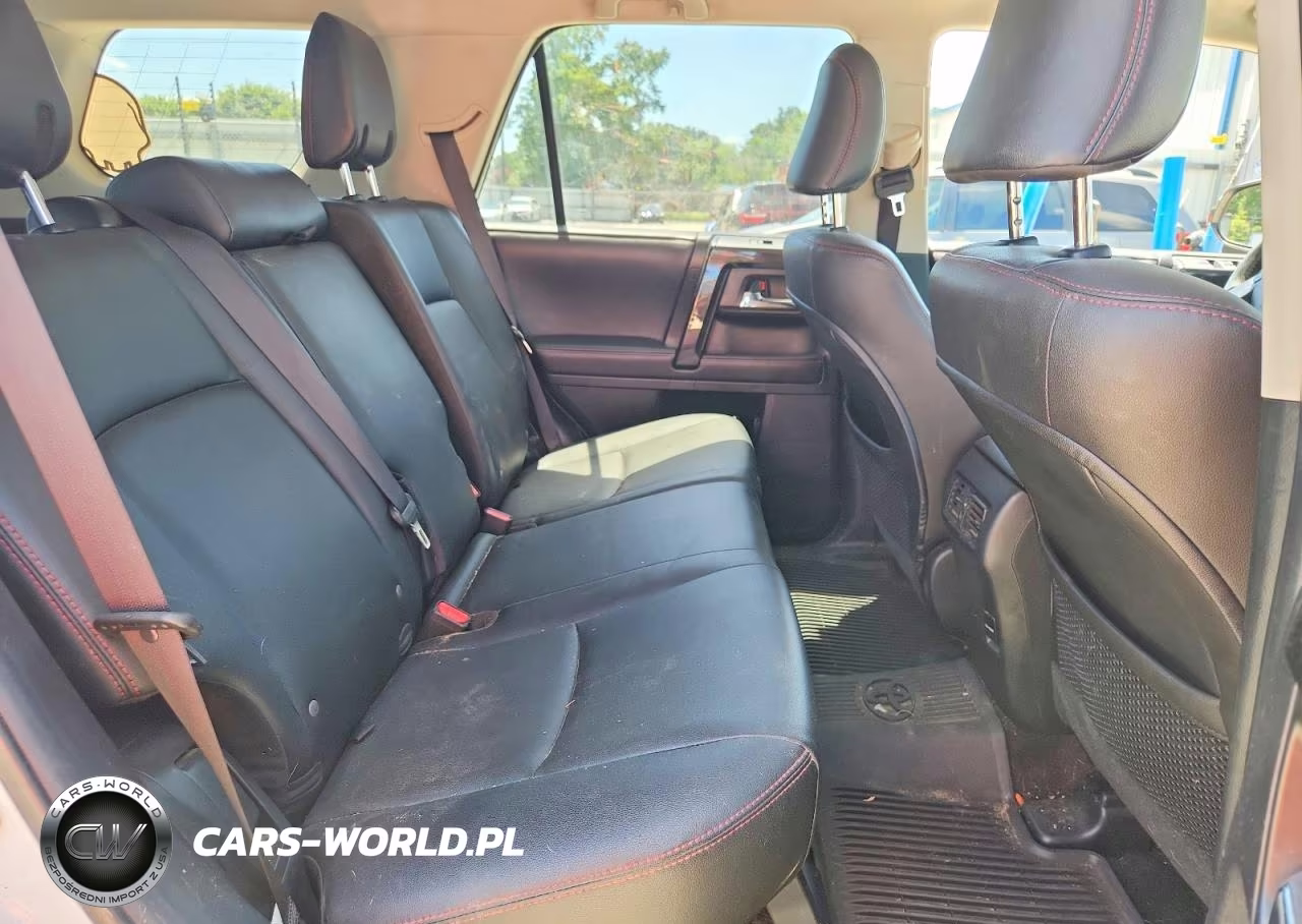 2018 Toyota 4Runner Trd Off-Road Premium VIN:JTEBU5JR2J5511961 - 11
