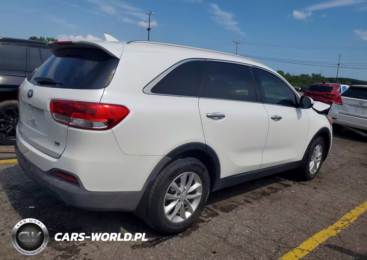 2018 Kia Sorento Lx VIN:5XYPG4A34JG416381 - 3