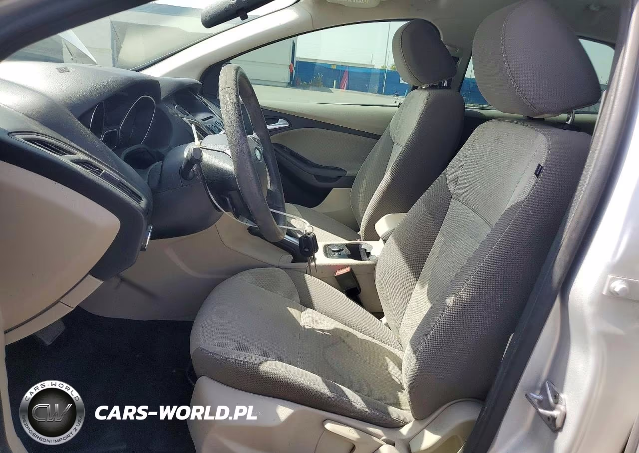 2014 Ford Focus Se VIN:1FADP3F27EL110305 - 7