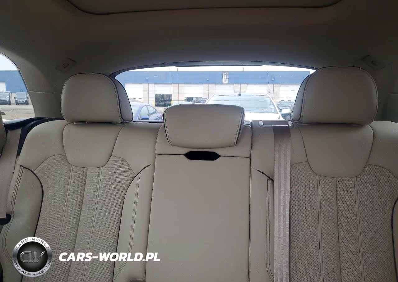 2023 Audi Q5 Premium Plus 45 VIN:WA1EAAFY6P2052960 - 10