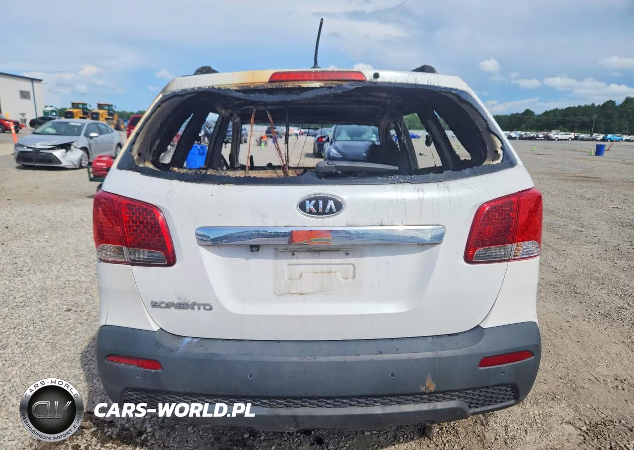 2013 Kia Sorento Lx VIN:5XYKT3A69DG412843 - 6