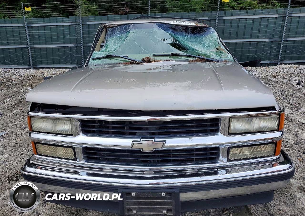 1999 Chevrolet Suburban C1500 VIN:3GNEC16R6XG119080 - 5