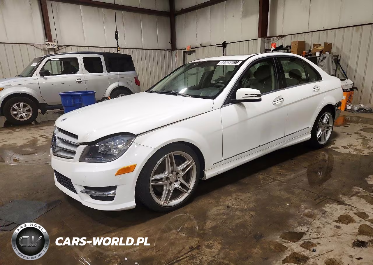 2013 Mercedes-Benz C 300 4Matic – zdjęcie 1 z 12