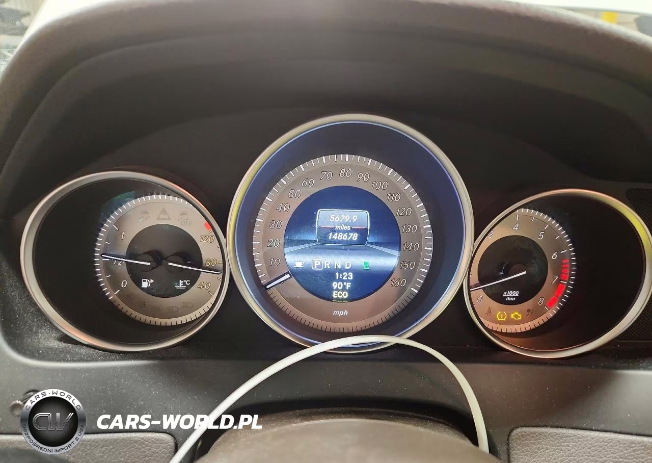 2013 Mercedes-Benz C 300 4Matic VIN:WDDGF8AB1DR281714 - 9