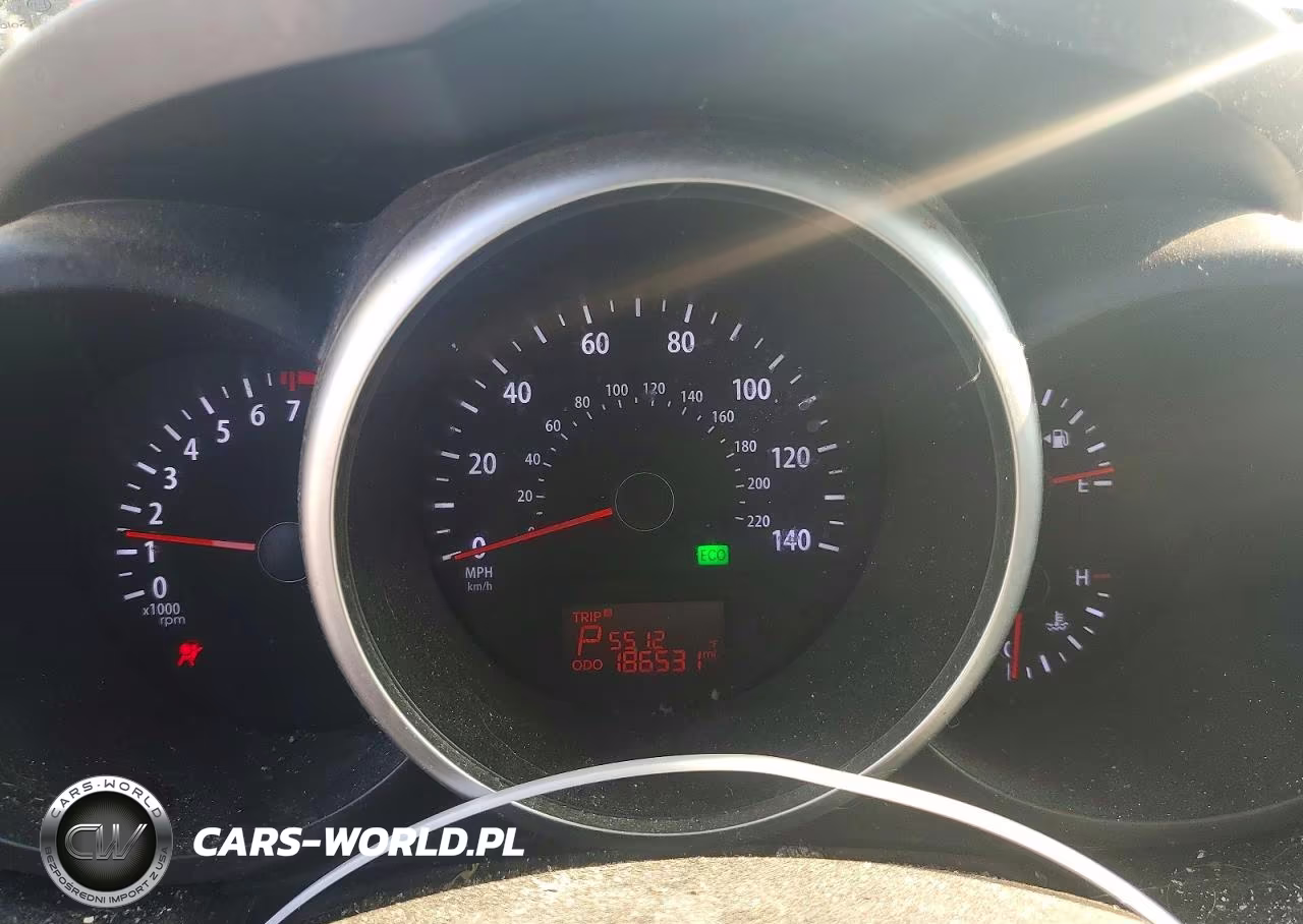2012 Kia Soul + VIN:KNDJT2A66C7742229 - 9