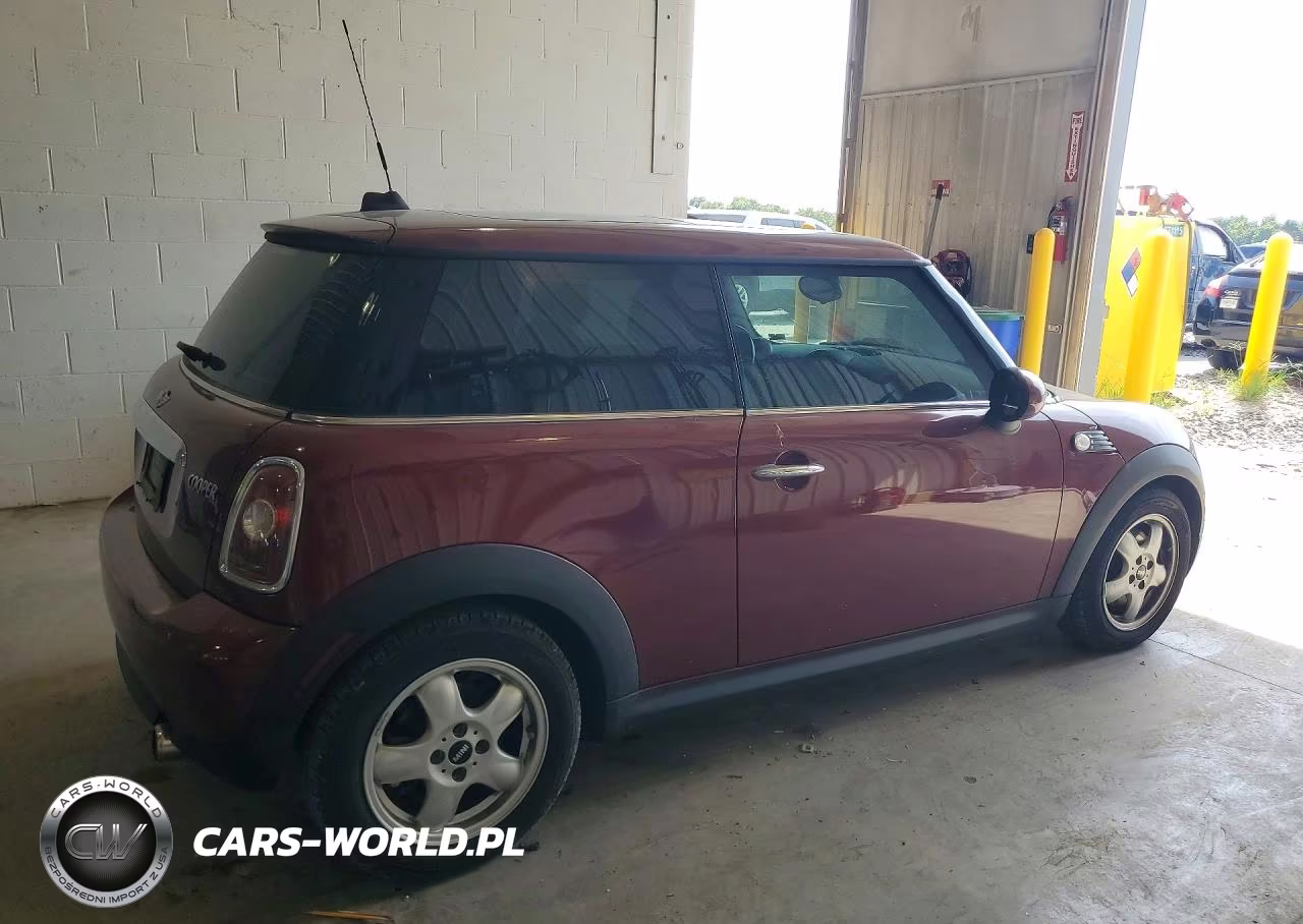 2009 Mini Cooper VIN:WMWMF33559TW74212 - 3