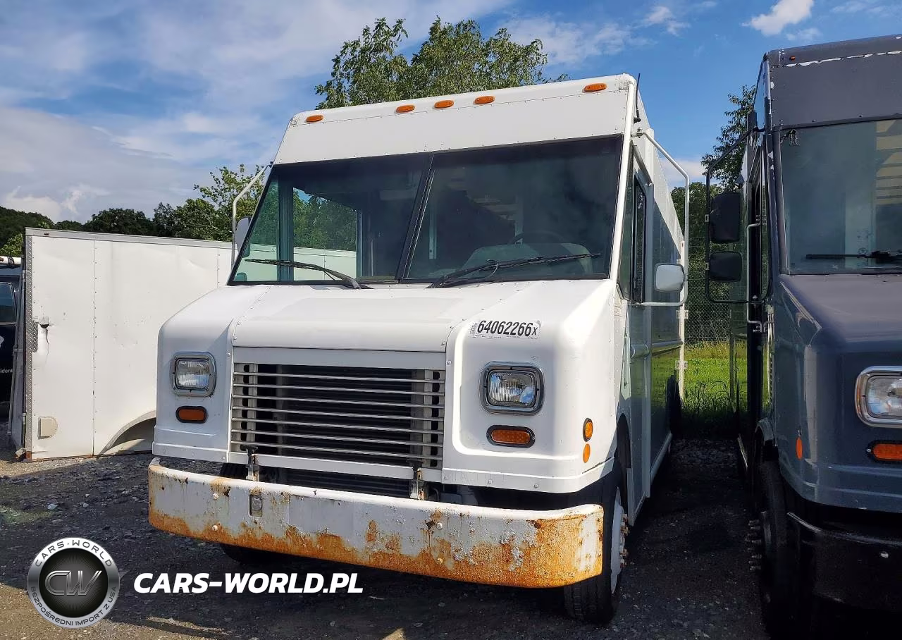 2007 Freightliner Chassis M Line Walk-In Van