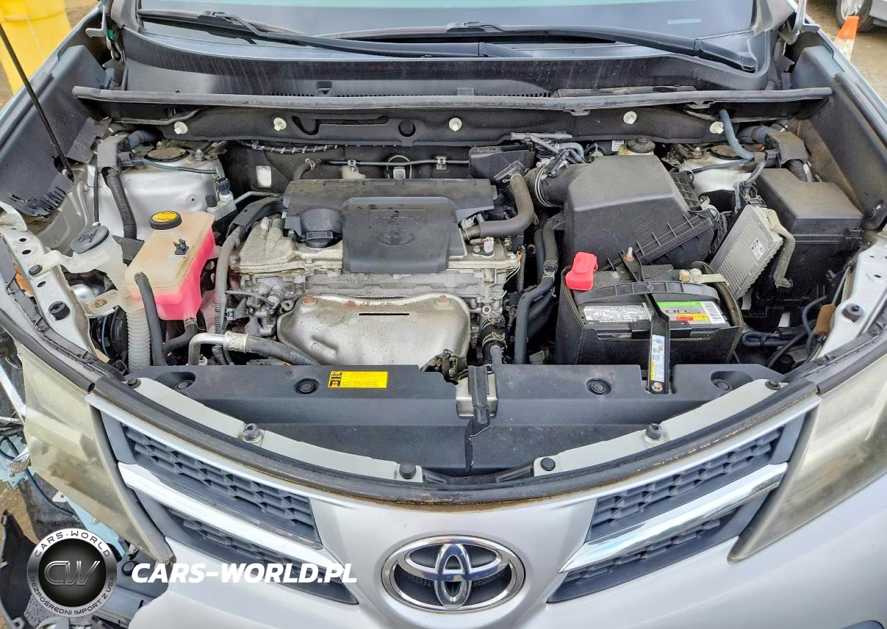 2015 Toyota Rav4 Le VIN:2T3BFREV7FW305709 - 12