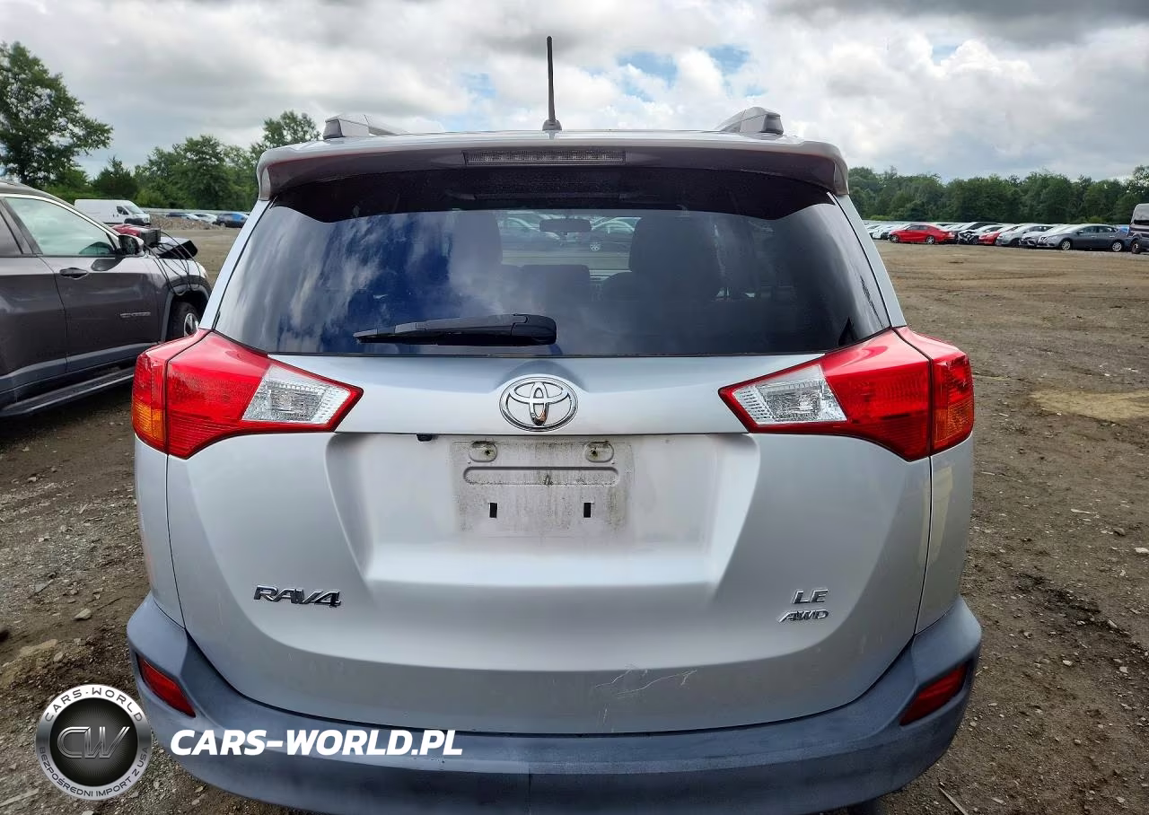 2015 Toyota Rav4 Le VIN:2T3BFREV7FW305709 - 6