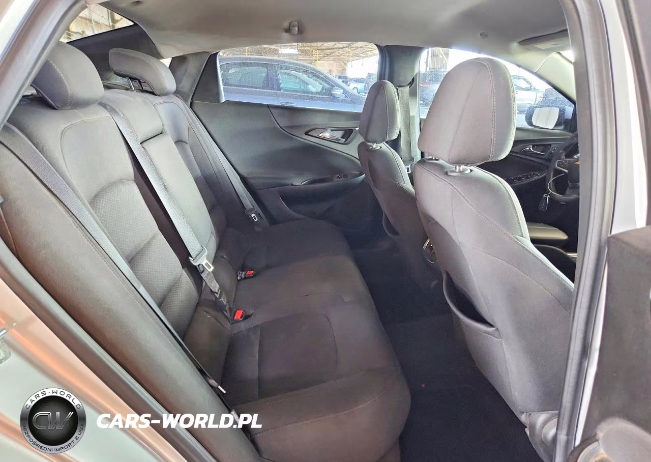 2018 Chevrolet Malibu Lt VIN:1G1ZD5ST0JF150133 - 10