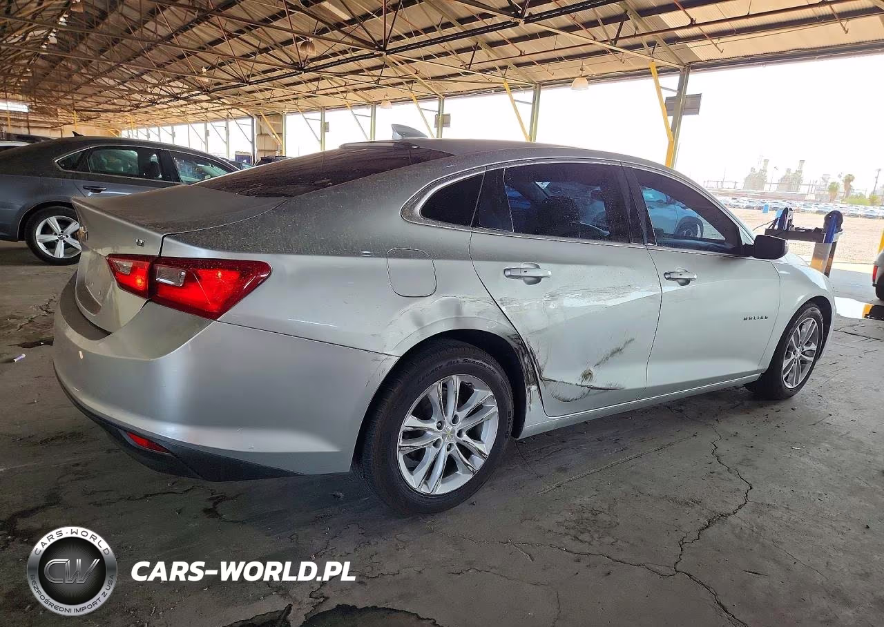 2018 Chevrolet Malibu Lt VIN:1G1ZD5ST0JF150133 - 3