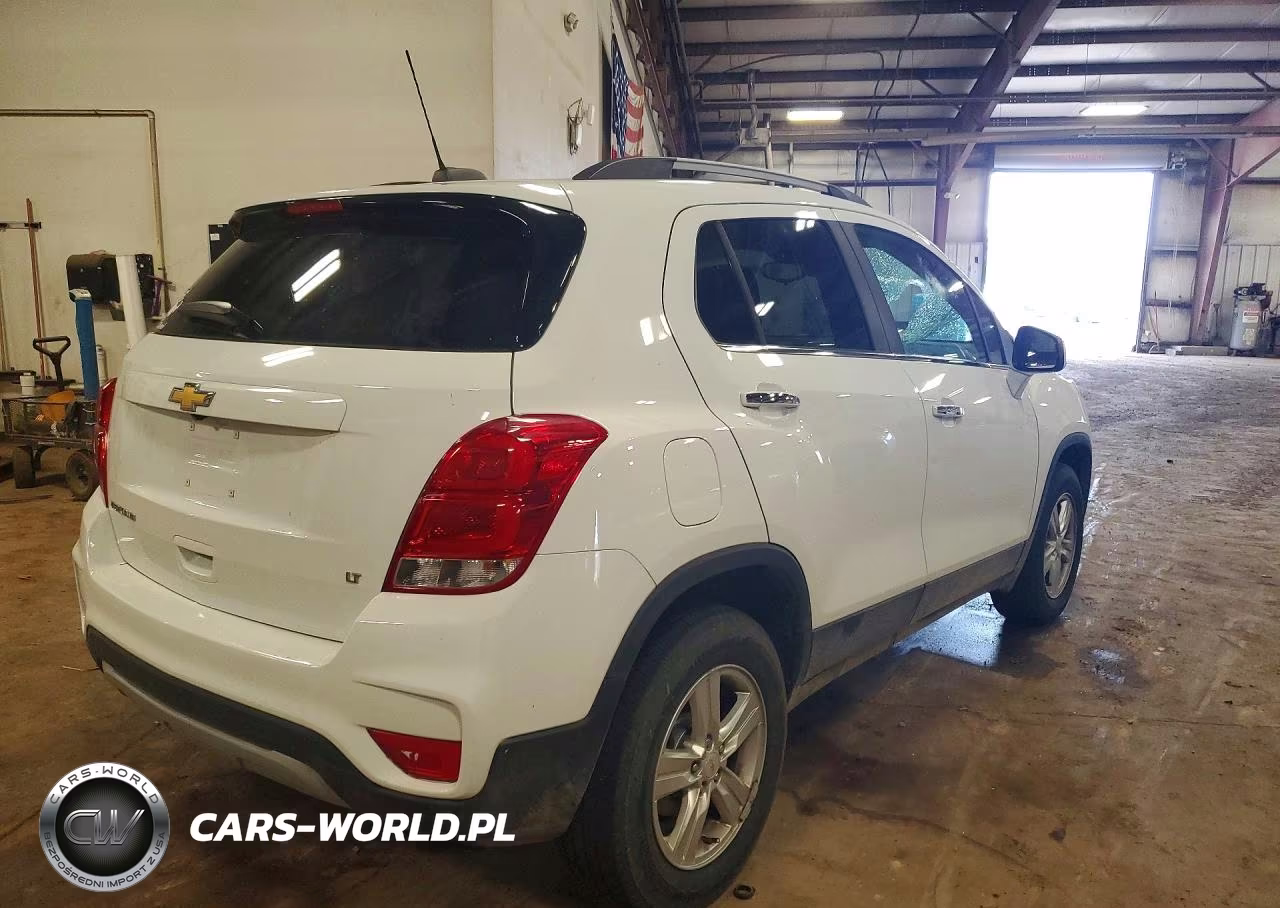 2019 Chevrolet Trax 1Lt VIN:KL7CJPSBXKB828336 - 3