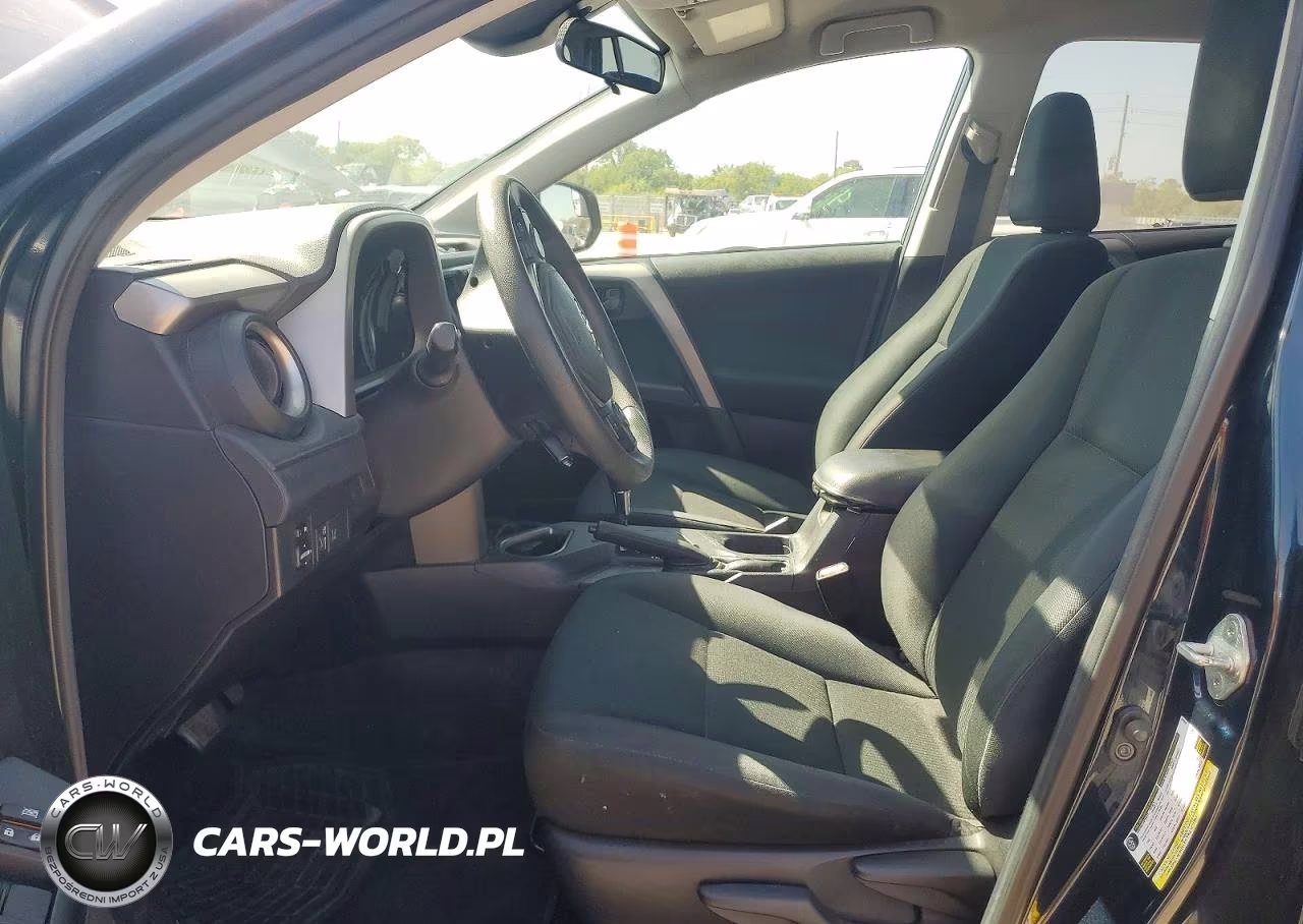 2018 Toyota Rav4 Le VIN:2T3ZFREV0JW502051 - 7