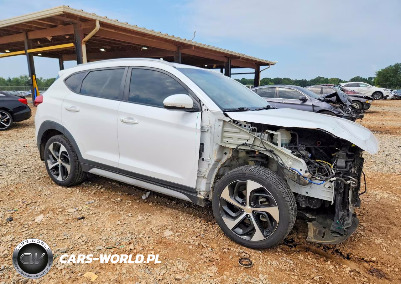 2018 Hyundai Tucson Sport VIN:KM8J33ALXJU819710 - 4