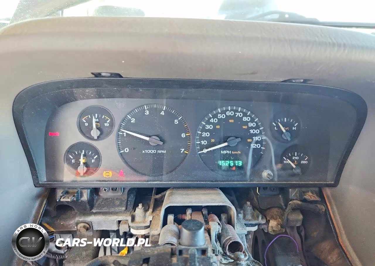 2004 Jeep Grand Cherokee Laredo VIN:1J8GW48S14C345786 - 9