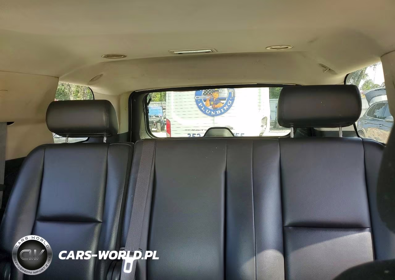 2010 Chevrolet Tahoe K1500 Ls VIN:1GNUKAE07AR180933 - 10