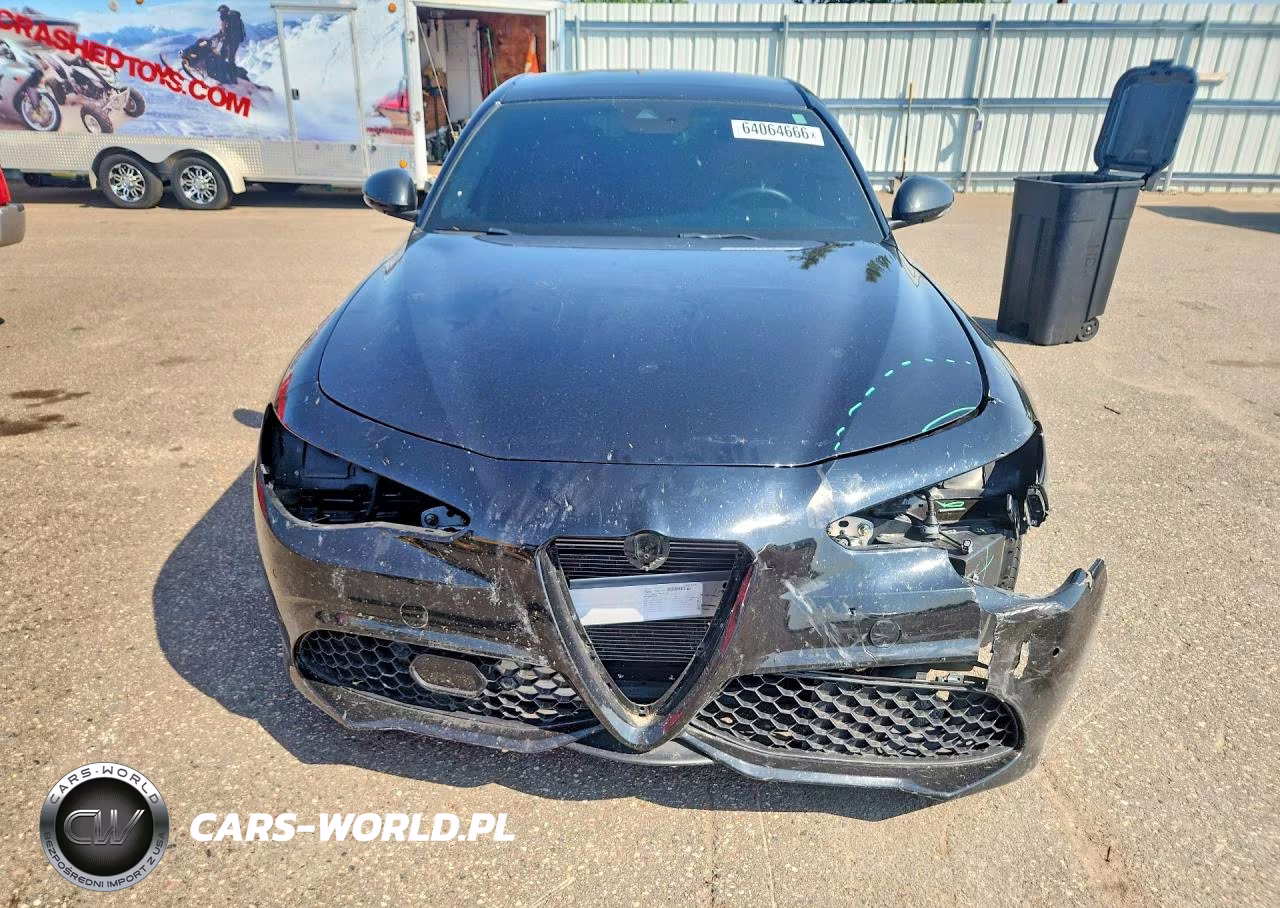 2020 Alfa Romeo Giulia Ti VIN:ZARFAMBN7L7630879 - 5