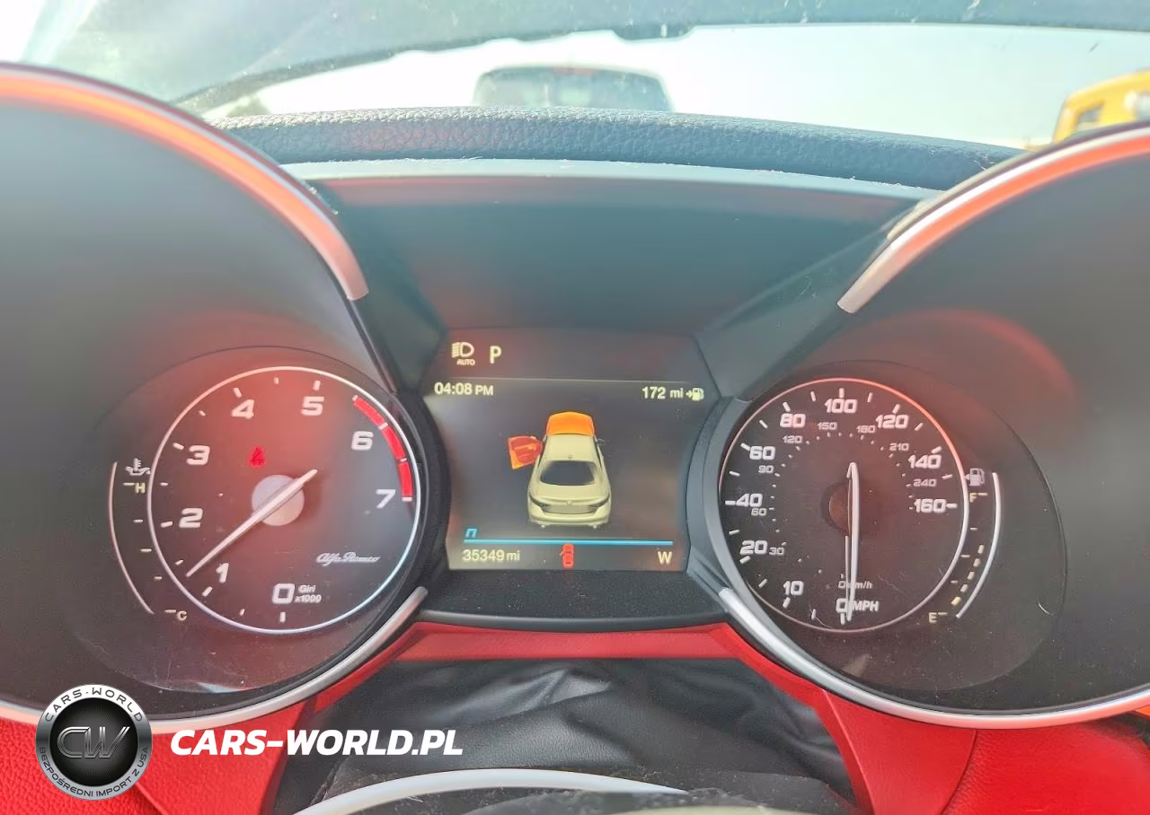 2020 Alfa Romeo Giulia Ti VIN:ZARFAMBN7L7630879 - 9