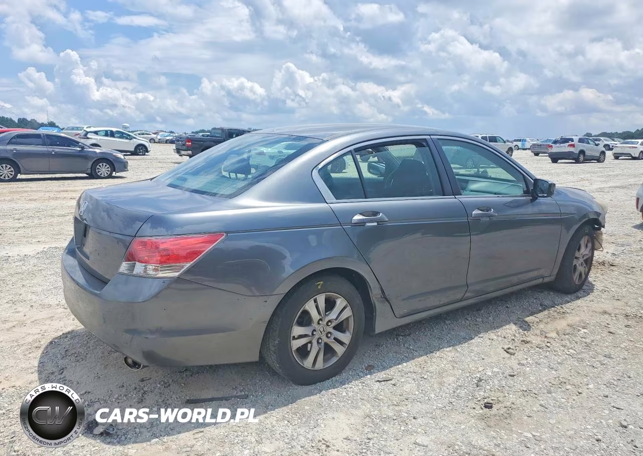 2010 Honda Accord Lxp VIN:1HGCP2F4XAA070682 - 3
