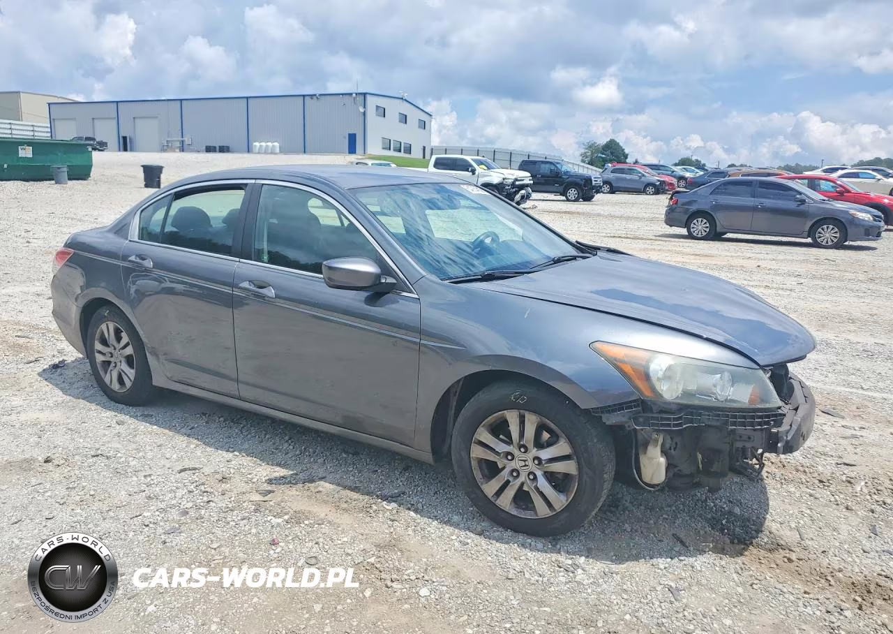2010 Honda Accord Lxp VIN:1HGCP2F4XAA070682 - 4